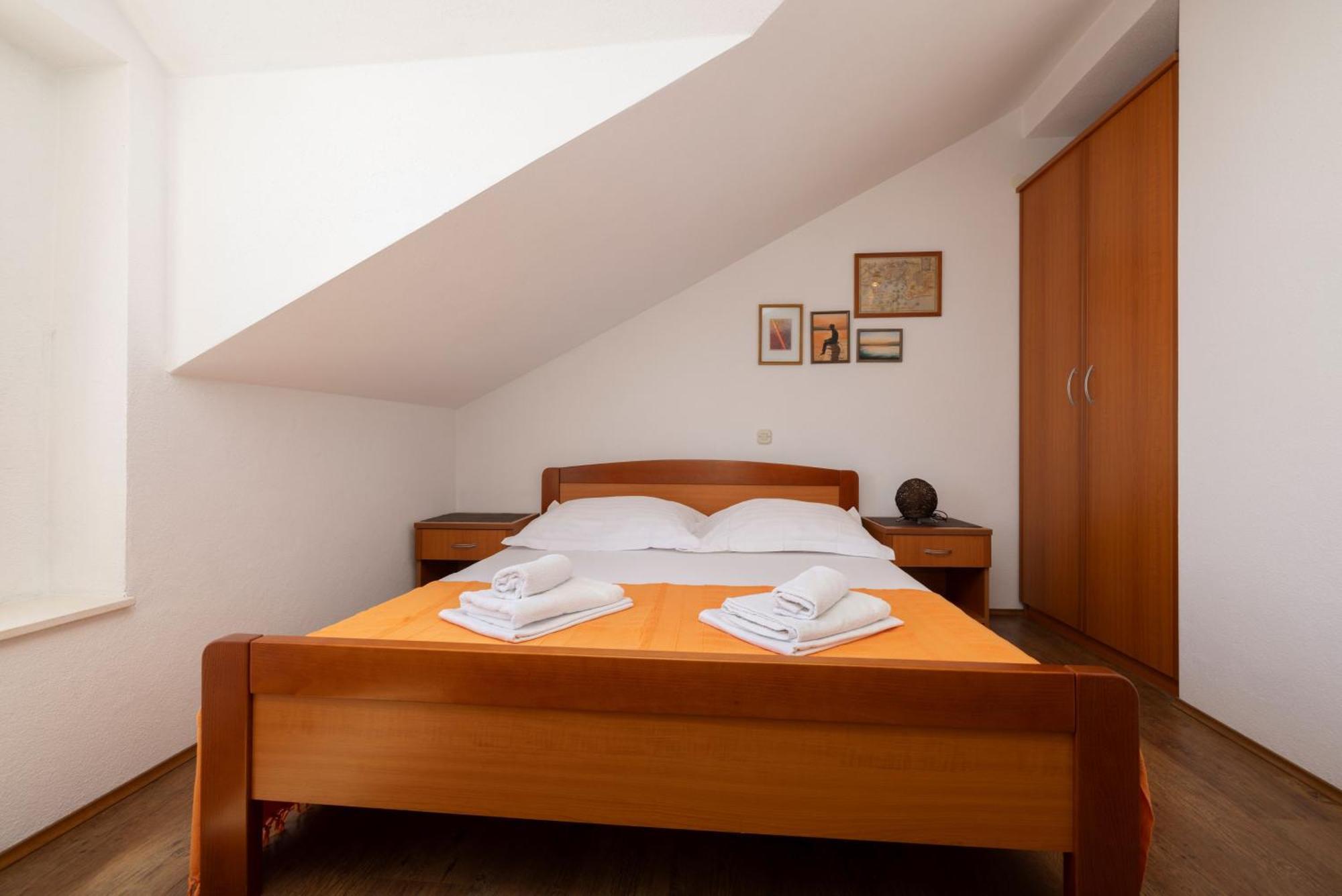 Jasminka Apartments Podgora Bagian luar foto