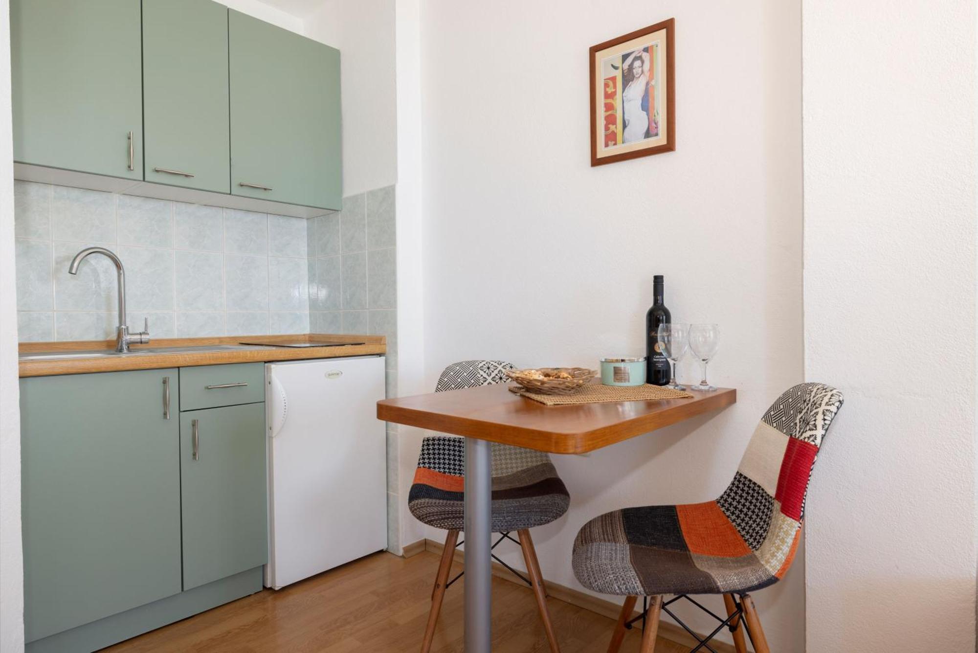 Jasminka Apartments Podgora Bagian luar foto