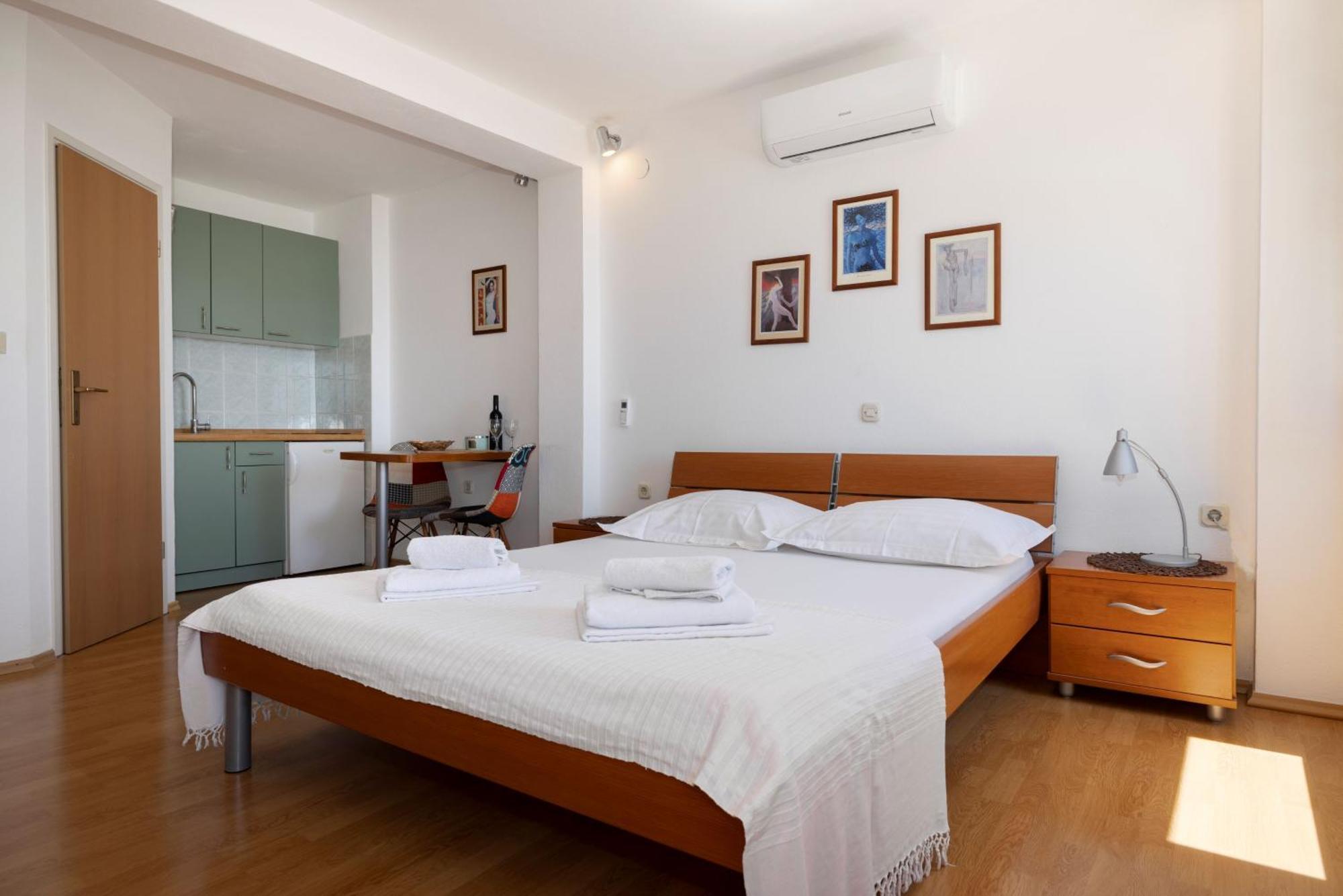 Jasminka Apartments Podgora Bagian luar foto